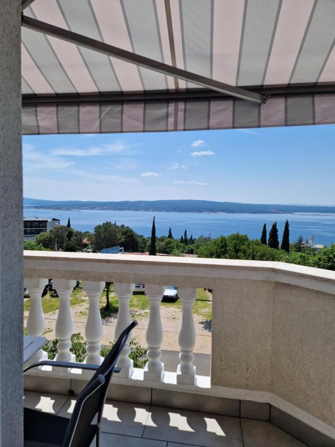 Apartments Velic Crikvenica Exterior foto