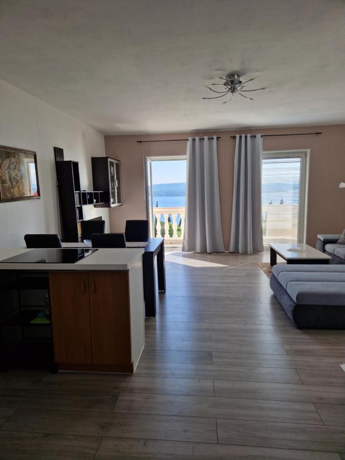 Apartments Velic Crikvenica Exterior foto