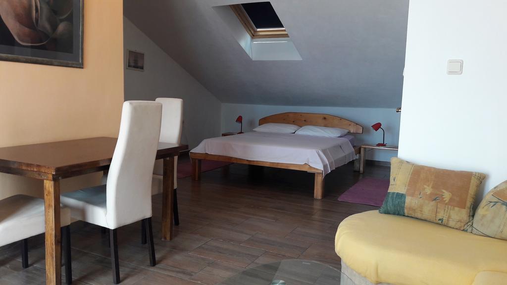 Apartments Velic Crikvenica Exterior foto