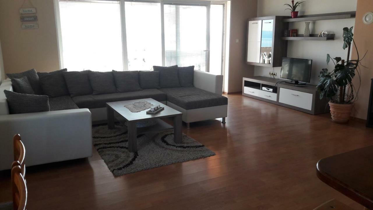 Apartments Velic Crikvenica Exterior foto
