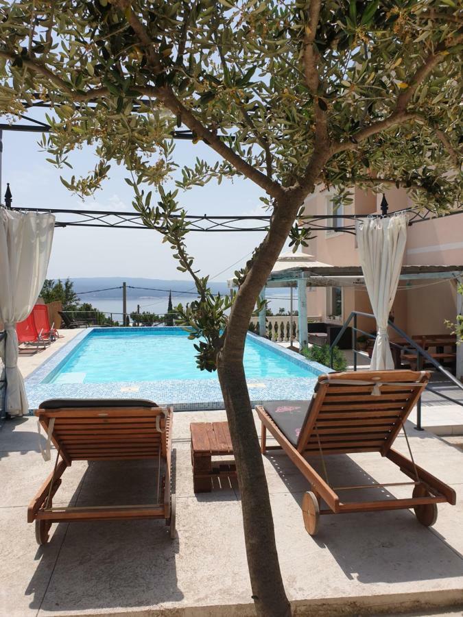 Apartments Velic Crikvenica Exterior foto